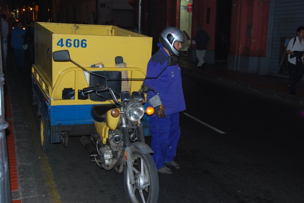 camiondevidangeramassantlanuitlima.jpg