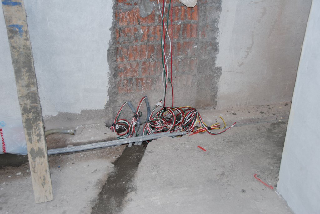 Tout le cablage électrique est maintenant terminé