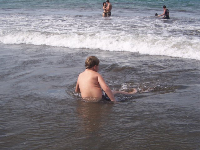 Une photo de l'album « Costa Rica 2004 » sur le site web de la famille Ratté.