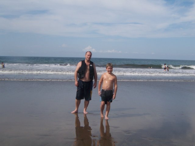 Une photo de l'album « Costa Rica 2004 » sur le site web de la famille Ratté.