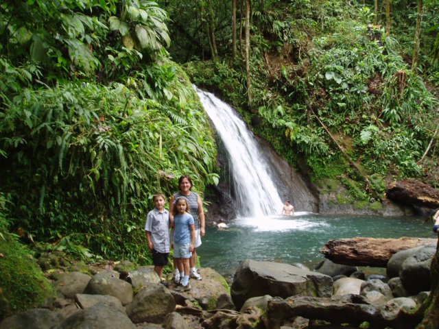Une photo de l'album « Guadeloupe 2004 » sur le site web de la famille Ratté.