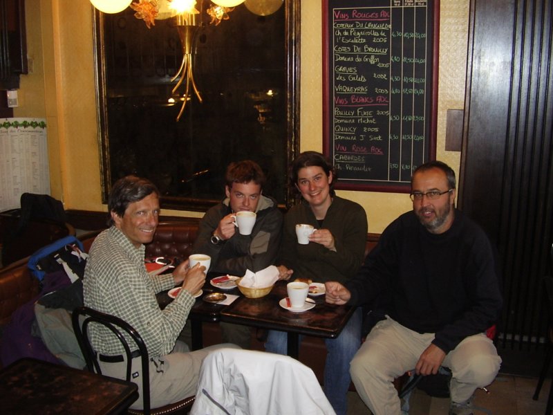 Arrêt à Paris quelques heures, le temps de déguster un café et un croissant mémorable...
