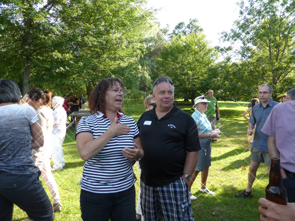 Une photo de l'album « Réunion Bouret 5 juillet 2014 » sur le site web de la famille Ratté.