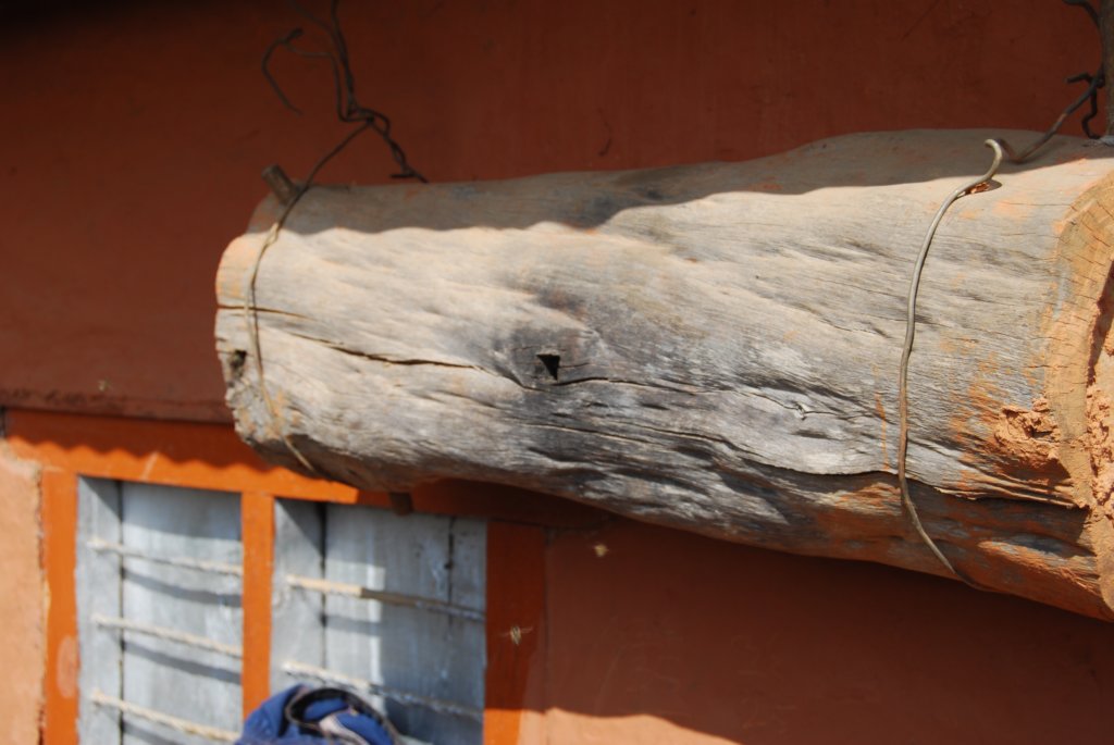 Une photo de l'album « Autour de Pokara » sur le site web de la famille Ratté.