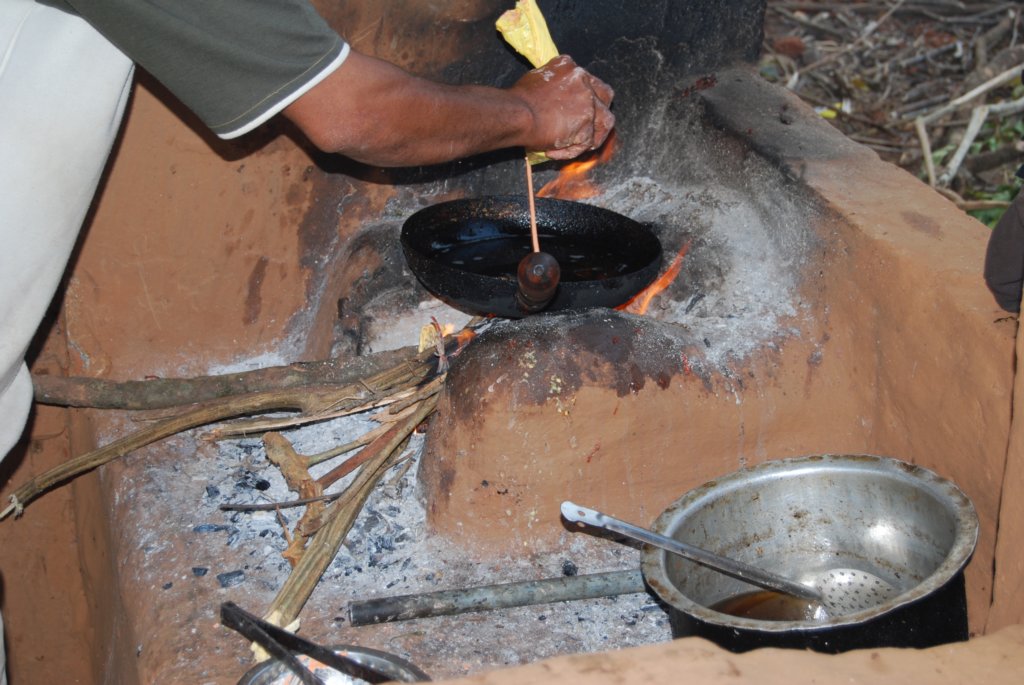 Une photo de l'album « Autour de Pokara » sur le site web de la famille Ratté.