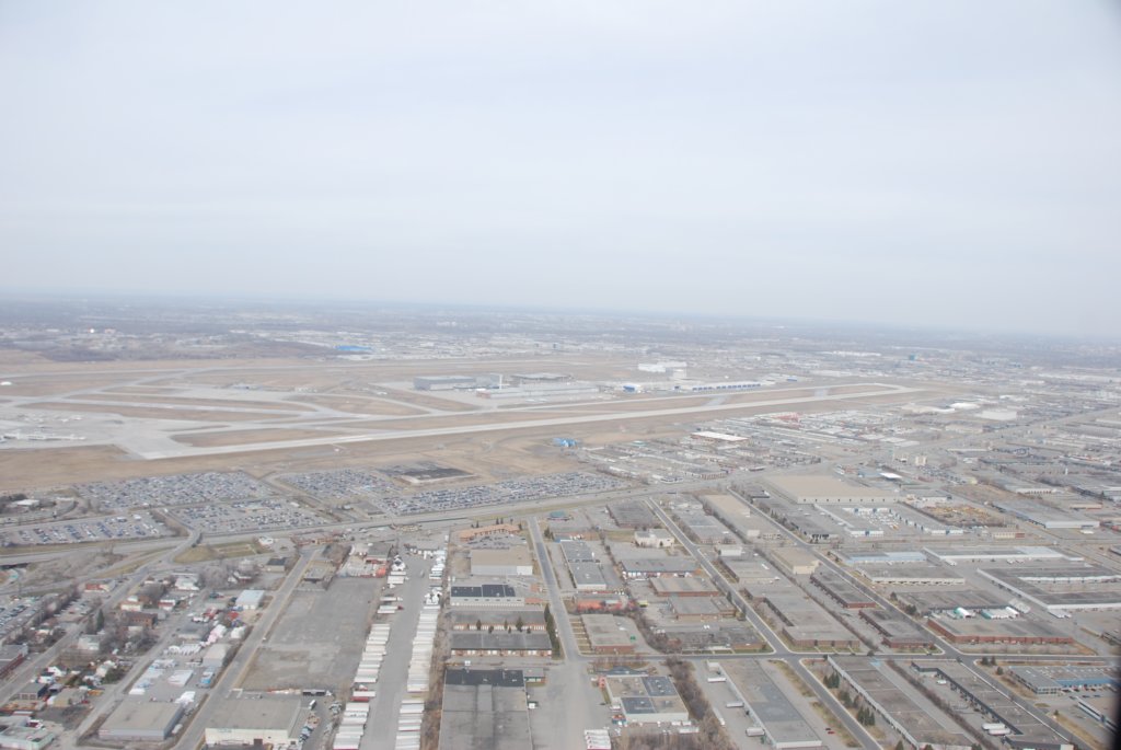 Aéroport Pierre-Elliot Trudeau (anciennement Dorval)