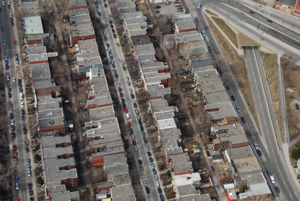 Rue typique sur l'île de Montréal