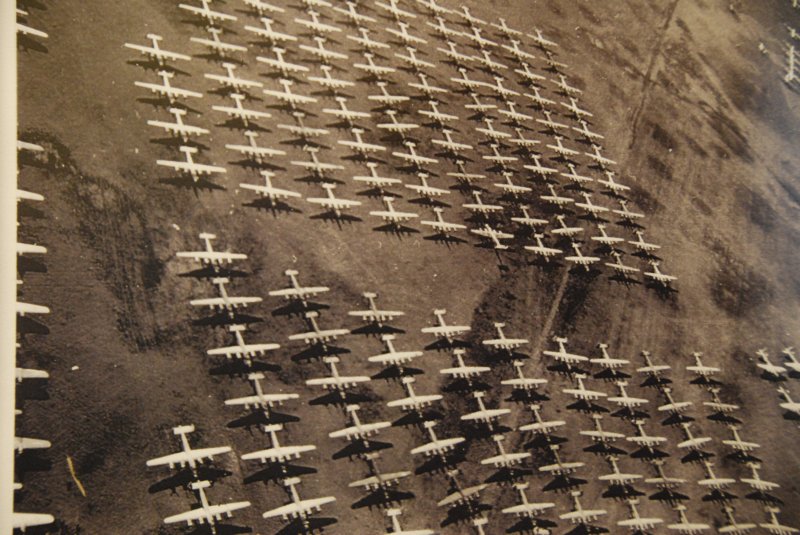 environ10000avionsfinirentwalnutridgepourtredmantels.jpg